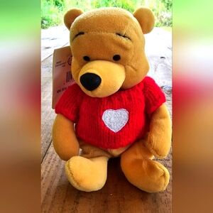 NWT DISNEY Vintage " Winnie the Pooh Valentines" Bean Bag Plush